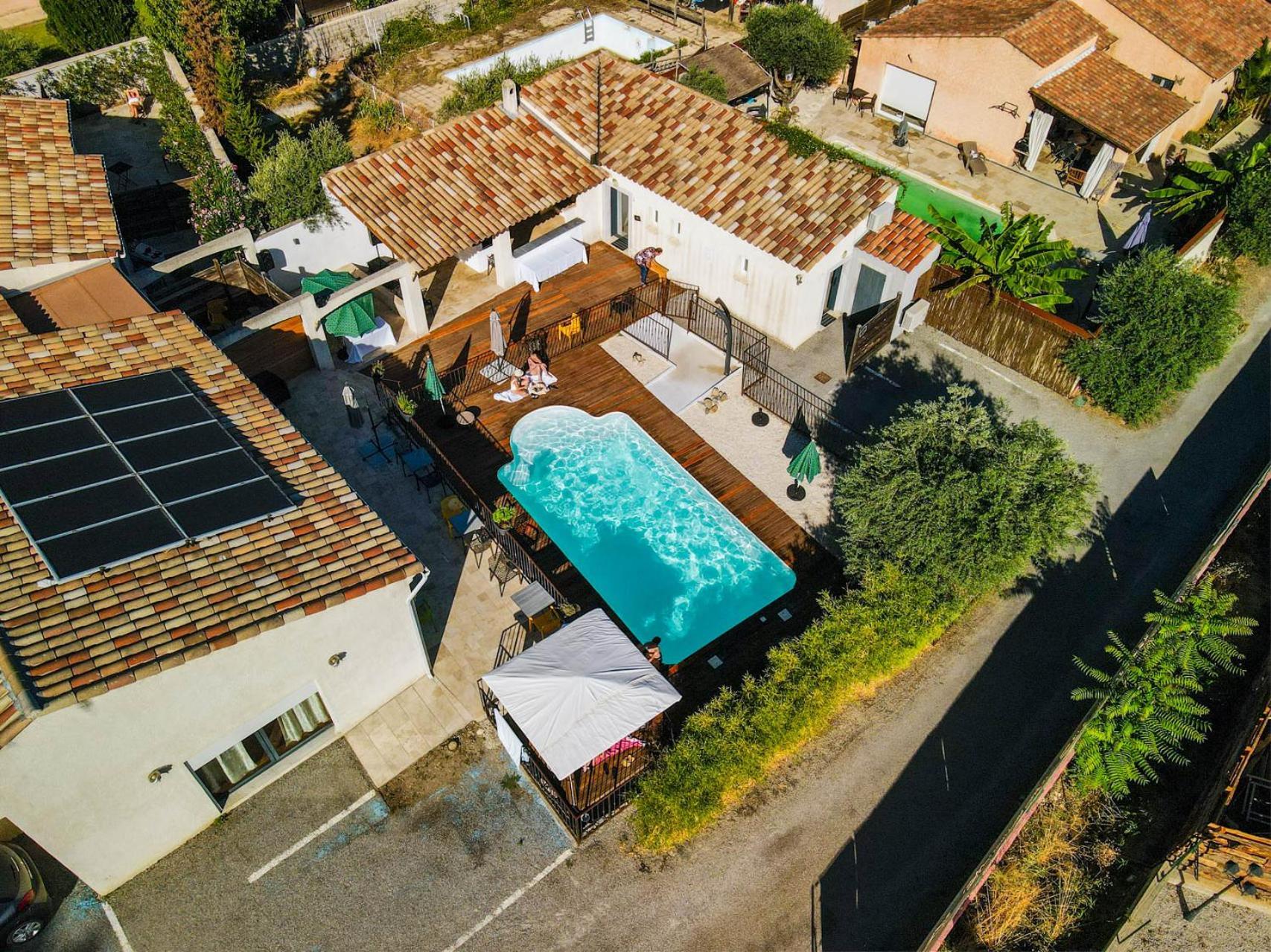 Auberge Les Galets Peyruis Exterior photo